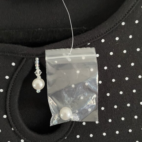 Quacker Factory Sz L Black Polka Dot Pearl Charm Keyhole 3/4 Sleeve T-Shirt NWOT - Picture 9 of 11